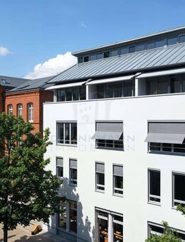 Zentral, modern, vielseitig - großzügige Wohnung mit Aufzug und Stellplatzoption - Rostock
