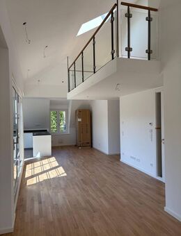 ***Erstbezug - 4-Zimmer Wohnung auf 2 Ebenen mit Galerieeinheit*** - München