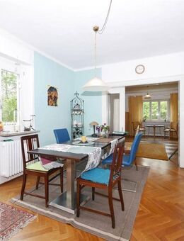 8-Zi.-Haus mit Einliegerwohnung + 237 m² Wfl. + 1.200 m² Grundstück mit Bauoption + Bezugsfrei - Schwaig (Nürnberg)