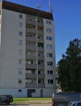 Geräumige und sonnige 2 Zimmer-Wohnung mit Balkon - Wilster