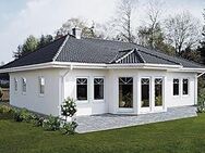 Exklusiver Bungalow in der Gemeinde von Petersberg inkl. Grundstück - Petersberg (Sachsen-Anhalt)