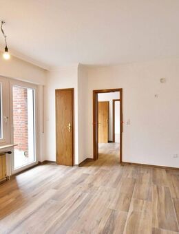 Großzügige Wohnung mit Wintergarten und Garage in Damme - Damme