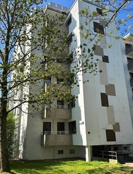 4 Zimmerwohnung im Erdgeschoss mit zwei Balkonen in Lehrte - Lehrte