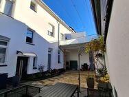 Gepflegtes Dreifamilienhaus in zentraler Lage - Grafschaft