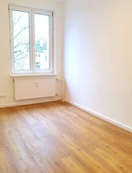 0178-8236274 - 3-Zi.-Altbau - Erstbezug nach vollsanierung - Besichtigung auch am WE - Berlin