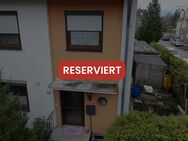 Reihenendhaus mit Potenzial: 5-Zimmer-Familienidylle mit Garten und Garage in Puchheim - Puchheim
