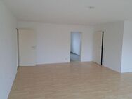 Helle und geräumige 3- Zimmerwohnung, Zentrale Lage in Northeim - Northeim