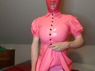 Latex Boy Crossdresser Bietet sich an TG - Südlohn