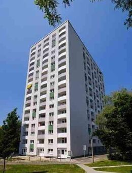 Wir sanieren für Sie: Familienfreundliche 3-Zimmerwohnung mit Balkon und Aufzug! - Dresden