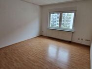 Hübsche 2 Zimmer Wohnung in zentraler Lage mit Einbauküche - Nürnberg