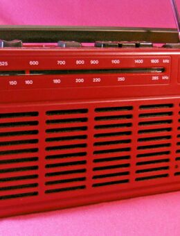 Sanwa 4-Wellen Koffer Radio 6030 Reisegerät auch mit Batterien 80ger SELTEN ROT - Singen (Hohentwiel) Zentrum