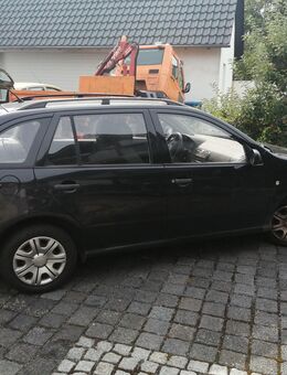 Skoda Fabia Kombi 2,4 Benzin 4 x Neue Reifen (400,00 € ) Kupplung Neu - Senftenberg