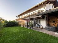 Einfamilienhaus Wohntraum mit bezugsfreier Einliegerwohnung / neue Heizung & PV Anlage - Egmating