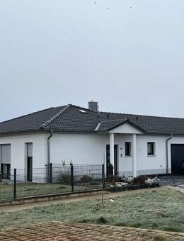 ZUHAUSE ANKOMMEN: HOCHWERTIGER BUNGALOW IM FRÄNKISCHEN SEENLAND - Nennslingen