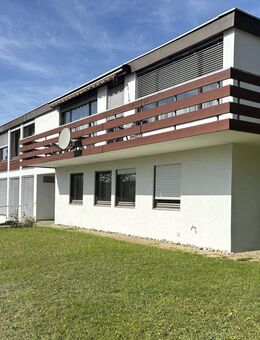 Geheimtipp! Schwimmbad, Einliegerwohnung, 2 Garagen, moderner Grundriss in einer traumhaften Lage. - Tuttlingen