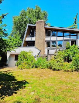 Architektenhaus mit Gartenidyll und unverbaubarer Aussicht - Neunkirchen-Seelscheid