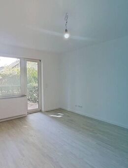 ERSTBEZUG NACH SANIERUNG: 4-Zimmer-Erdgeschosswohnung mit Terrasse - Bückeburg