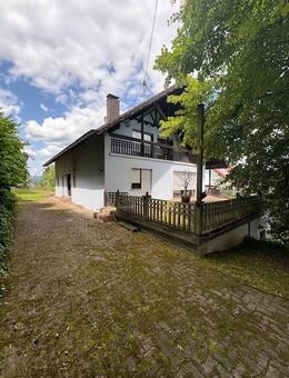 Großzügiges Wohnhaus mit ELW in ruhiger, sonniger Lage von Losheim-Wahlen! - Losheim (See)