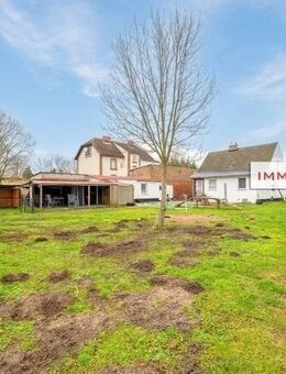 IMMOBERLIN.DE - Für Pferdeliebhaber! Haus mit Nebengebäuden & Potential auf großem Grundstück in ländlicher Lage - Seelow