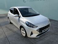 Hyundai i10, 1.0 Edition 30 EU6d MJ21 M T &, Jahr 2021 - München