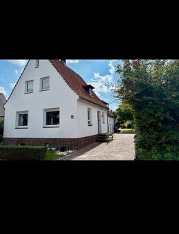 Familienidyll in Melle-Mitte: Charmantes EFH mit Kamin und riesigem Gartenparadies! - Melle