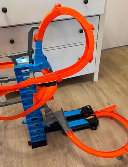 Hot Wheels Himmelscrasher - Köln