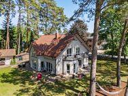 Eleganz und Lebensqualität vereint - Designer-Refugium mit Einliegerwohnung nur wenige Schritte vom Strand entfernt - Bestensee