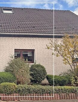 Charmante Doppelhaushälfte mit Garage, Carport und großzügigem Grundstück in Dinslaken-Averbruch - Dinslaken