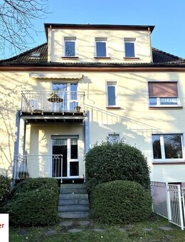 Rarität! Exklusive liebhaber Stadtvilla als 2-3 Familienhaus mit 2 Garagen und traumhaften Kaufgrundstück in Herten - Herten