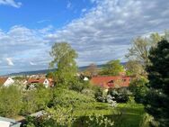 3-Zimmer PENTHOUSE mit Weitblick in ÖHRINGEN NORD inkl. EBK, 2 TG-Stellplätzen u. v. m. - Öhringen
