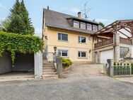 Großzügiges Zweifamilienhaus mit Potenzial und großem Grundstück in ruhiger Lage in Reichenschwand - Reichenschwand