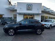 VW T-Roc, 1.5 TSI OPF MOVE, Jahr 2023 - Pasewalk