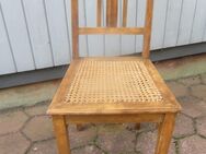 Einen alten Stuhl - Winsen (Aller)