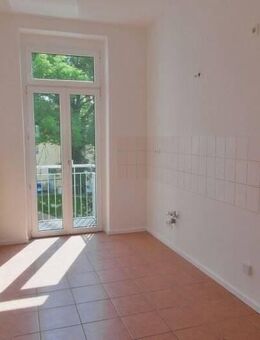 Helle und geräumige 3 Zimmer Wohnung in Sudenburg - Magdeburg