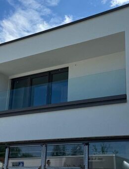 1 Zimmer in einer Wohngemeinschaft (w), in moderner Wohnung, im 1. OG eines Wohn- und Geschäftshauses, Neufahrn-Mintraching - Neufahrn (Freising)