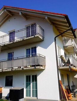 Kapitalanlage - Preisgünstige gut vermietete 3 Zimmer Dachgeschoßwohnung mit großem Balkon - Tannheim