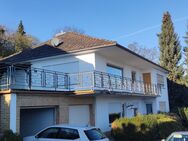 Zweifamilienhaus in Obermelsungen mit Fernblick - Melsungen