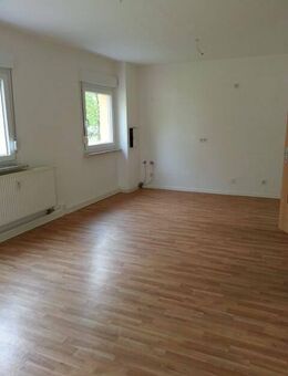 kleine gemütliche Zweiraumwohnung in begehrter Lage mit kleinem Garten - Gera