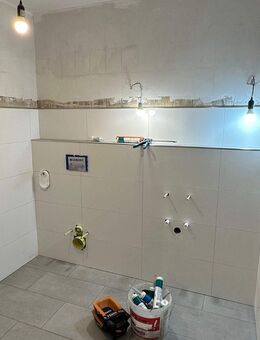 Anfragen bitte nur per Mail mit Infos zu ihrer Person! Komplett renovierte 3 Zimmerwohnung im Zentrum von Iserlohn, ca.72 m² - Iserlohn
