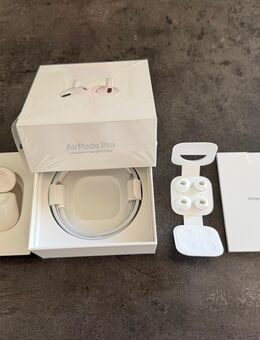 Apple AirPod(s) Pro links (1. Gen), Zustand sehr gut mit OVP - Lottstetten