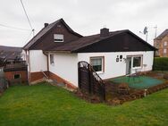 Einfamilienhaus mit Einliegerwohnung in Hillscheid - Hillscheid