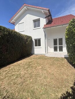 *COUNTRY HOME WITH XL CARPORT* Ideal for vehicle and animal lovers - Modern living with granny flat - Köngernheim
