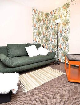 Möblierte Wohnung mit Balkon in Augsburg Göggingen - Augsburg