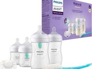 Philips AVENT Babyflasche Natural Response Flaschen-Set Air-Free Ventil SCD657/11, 4 Flaschen mit AirFree-Ventil, ultra soft Schnuller, Flaschenbürste