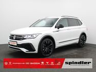 VW Tiguan, 2.0 l TDI Allspace R-Line 193, Jahr 2022 - Würzburg