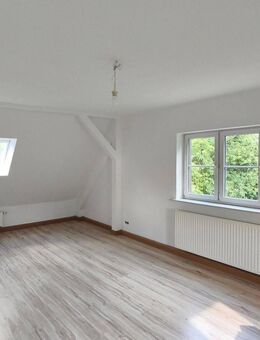 Großartige Wohnung mit Grünblick & zentral und fußläufig zur S-Bahn - Eichwalde
