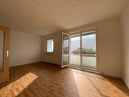 Schöne 1-Raumwohnung mit großem Südbalkon ab 01.06.2025 - Halle (Saale)