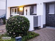 Einfamilienhaus im Bungalowstil mit Terrasse und Carports - Biederitz