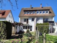 **Großfamilie aufgepasst - solide Doppelhaushälfte mit hervorragender Infrastruktur** - Schorndorf (Baden-Württemberg)