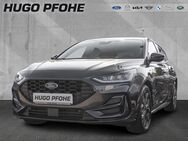 Ford Focus, ST-Line Hybrid, Jahr 2022 - Schwerin